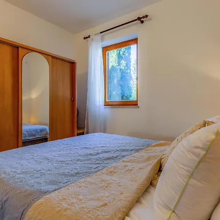 Beautiful In With Wifi Ferienhaus Pomer
